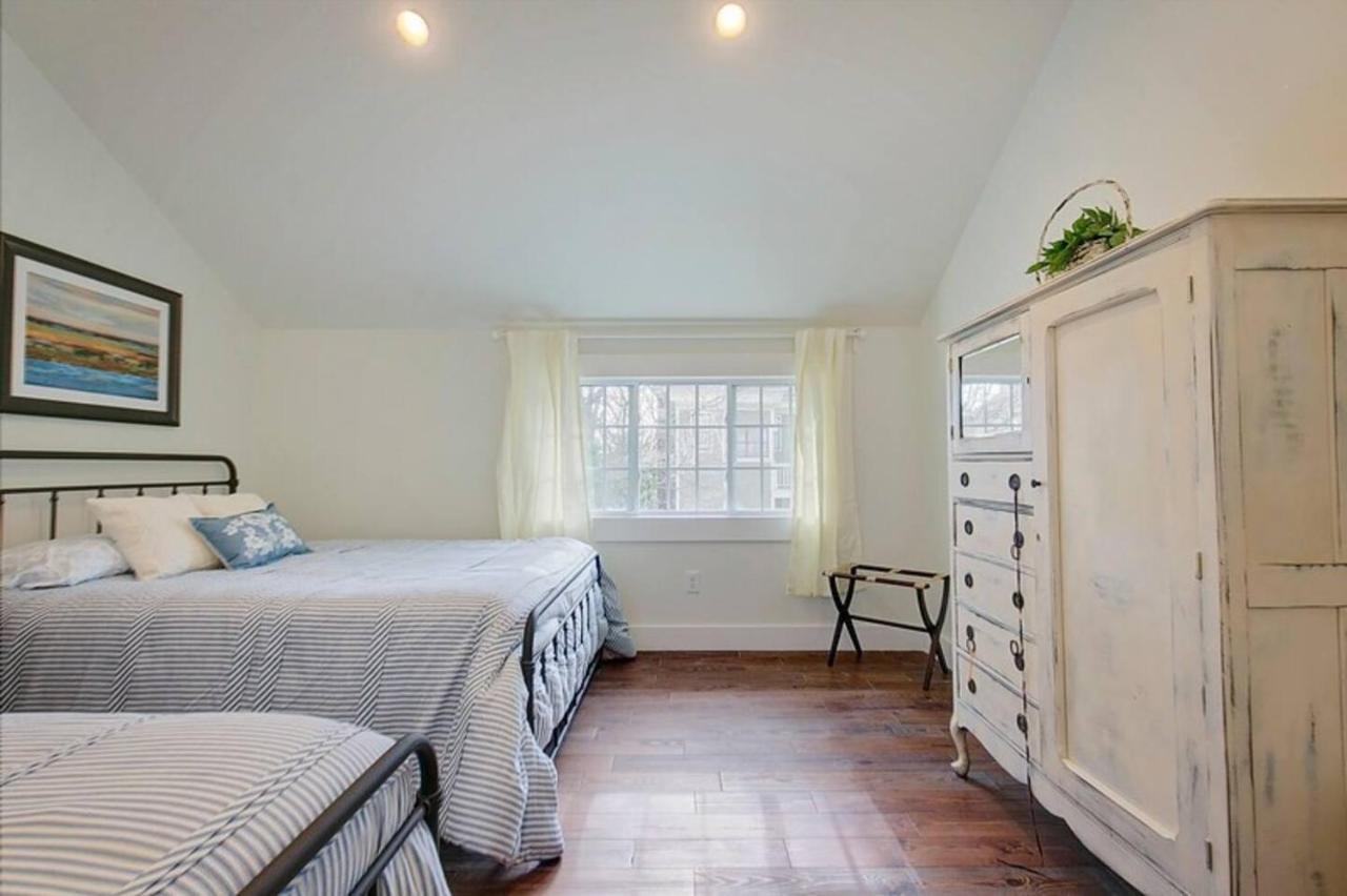 Park Carriage House Rest & Explore With Hollyhock Louisville Eksteriør billede
