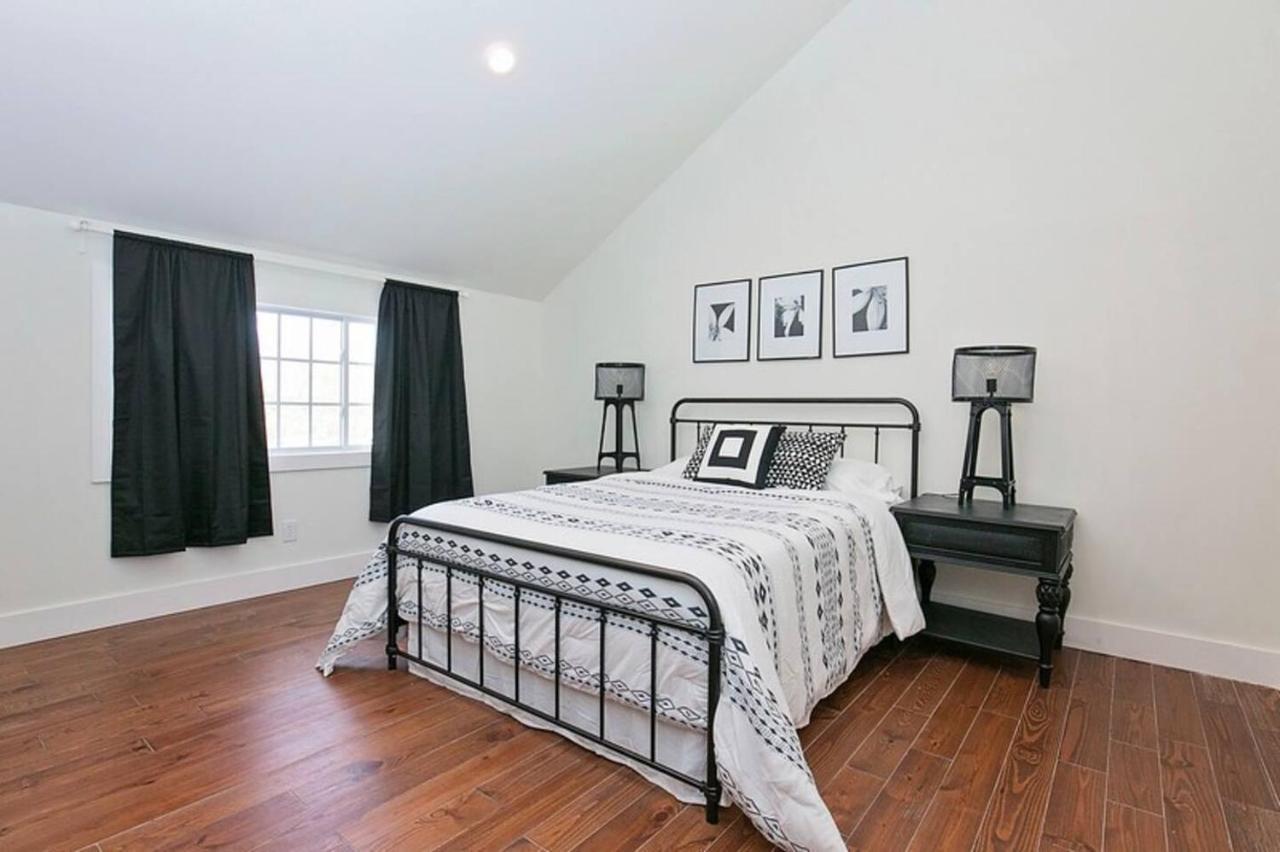 Park Carriage House Rest & Explore With Hollyhock Louisville Eksteriør billede
